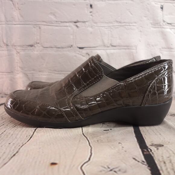 Clarks Women's Size 9M Brighton Slip On Loafer #502 - Picture 2 of 11